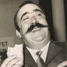  Moustache