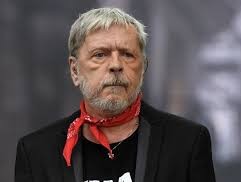  Renaud